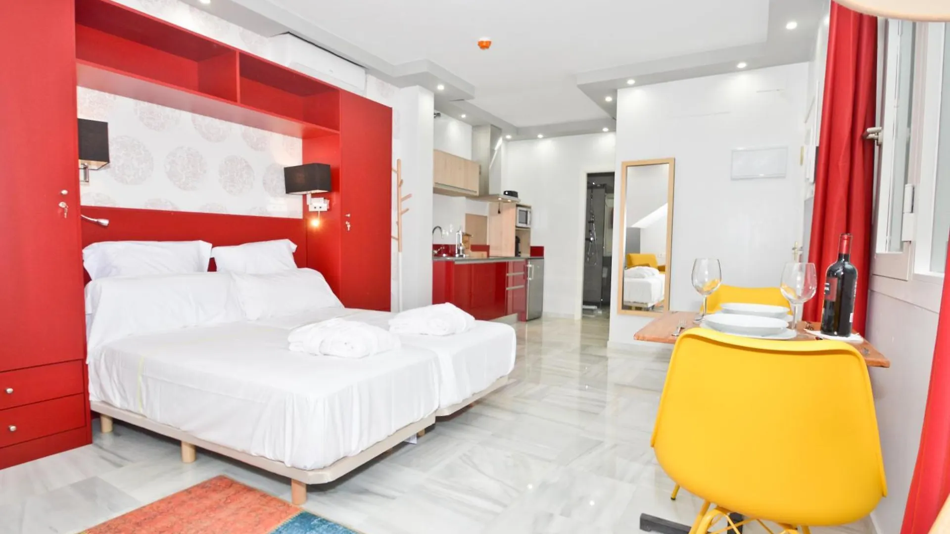 The Zentral Arenal Suites Sevilla 0*,