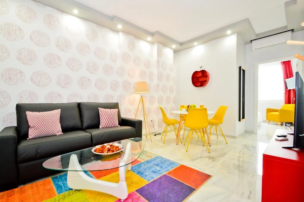 The Zentral Arenal Suites Sevilla 0*,  España