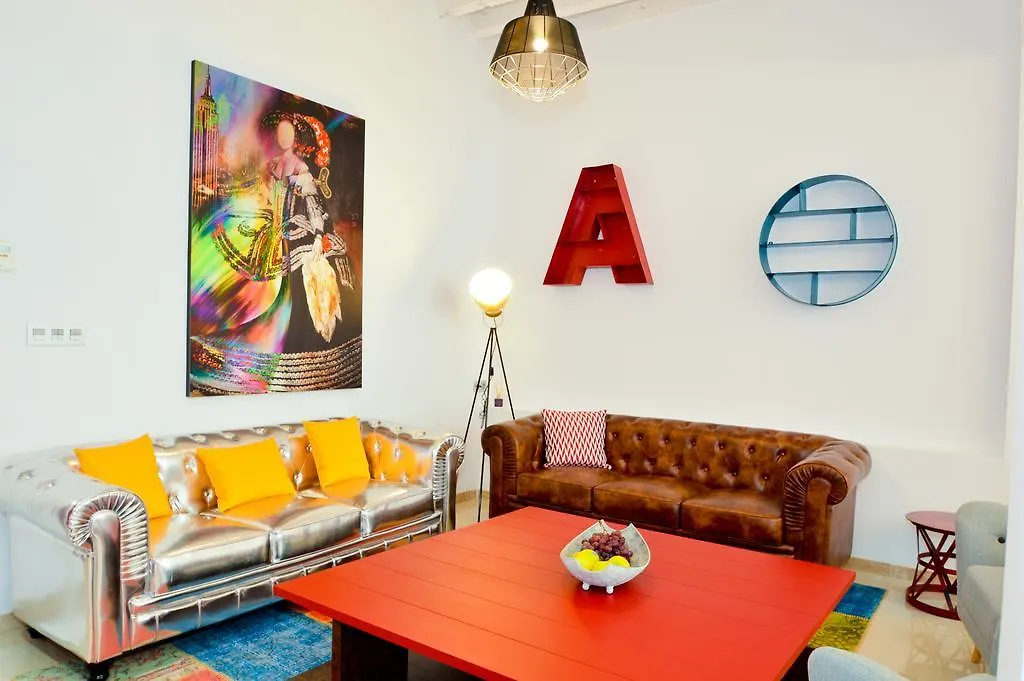 The Zentral Arenal Suites Sevilla 0*,  España
