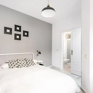 Svl - Sunny And Bright At Historical Center Appartement